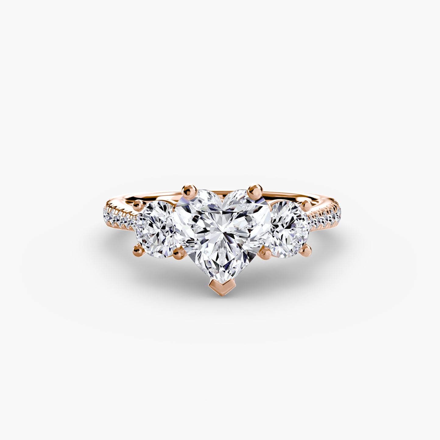 Dazzling Three-Stone diamond ring with Pavé Band