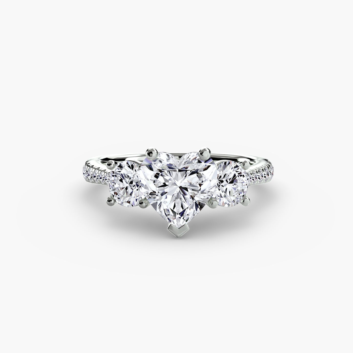 Dazzling Three-Stone diamond ring with Pavé Band