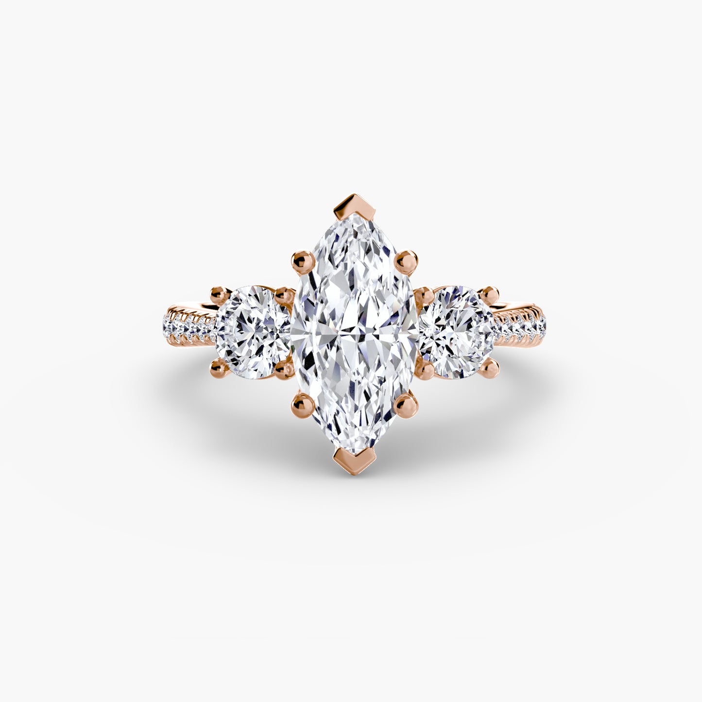 Dazzling Three-Stone diamond ring with Pavé Band