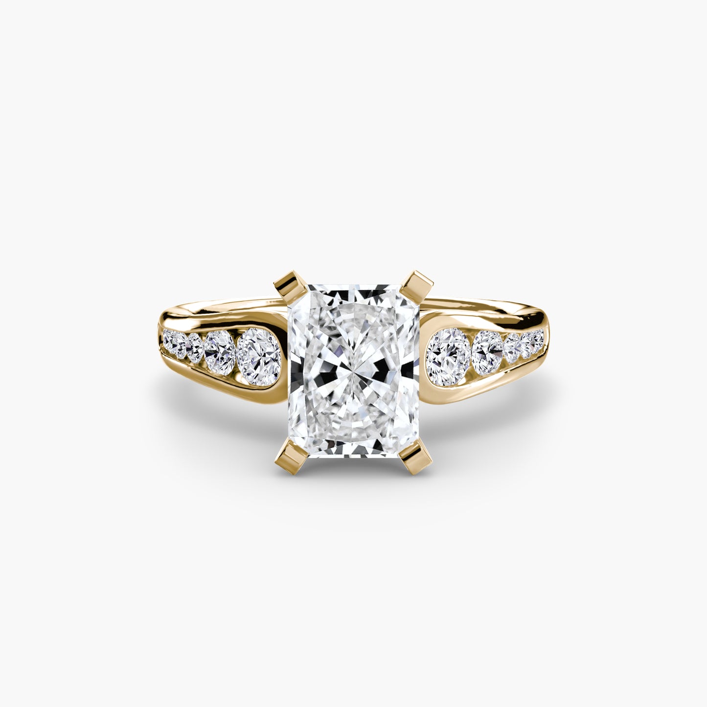 Scintillating Diamond Solitaire ring with Pavé