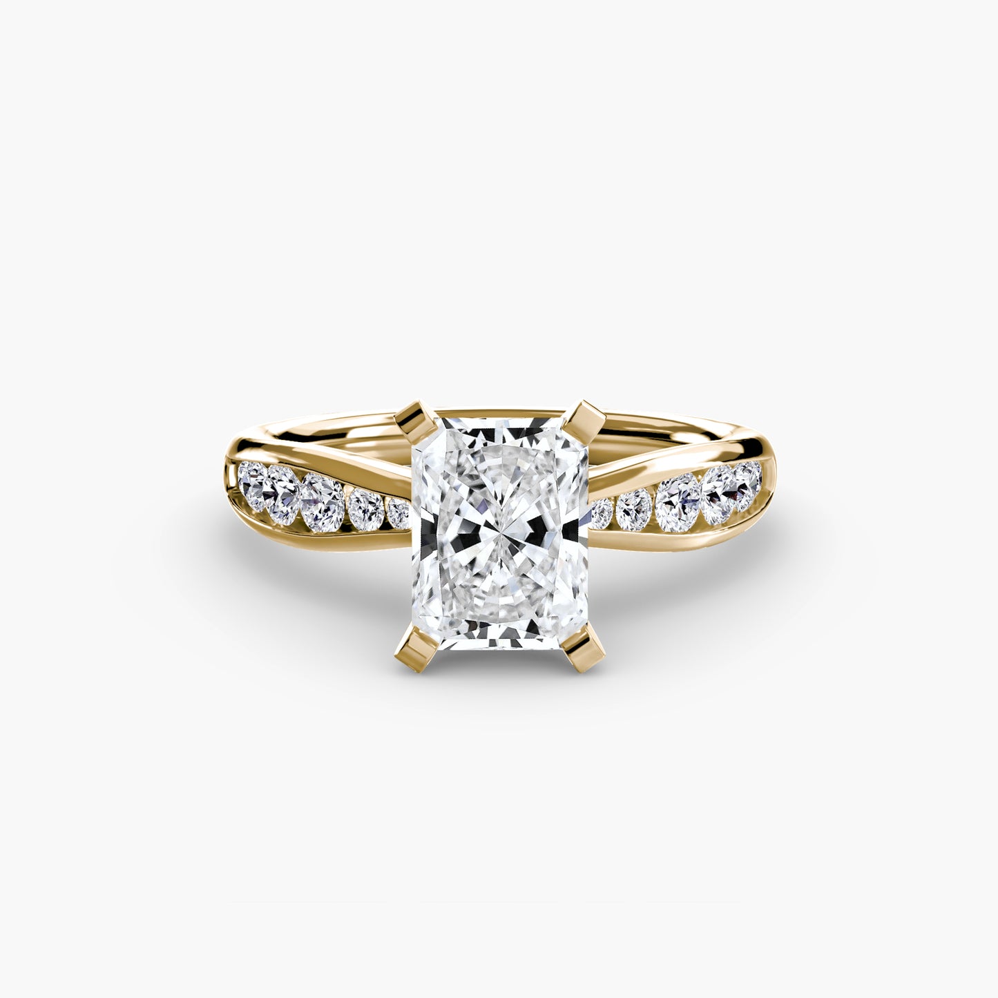 Timeless sparkle diamond solitaire with Pavé