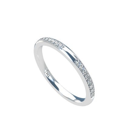 30pts Alterned Diamond Eternity band