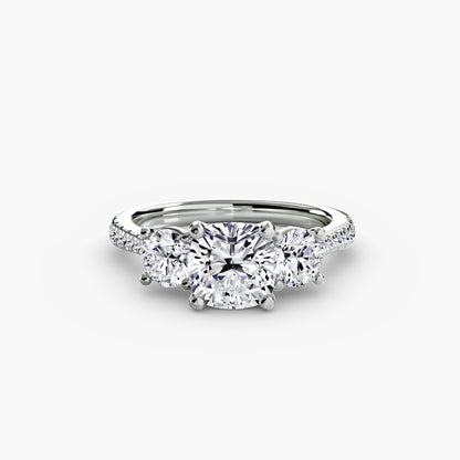 Dazzling Three-Stone diamond ring with Pavé Band