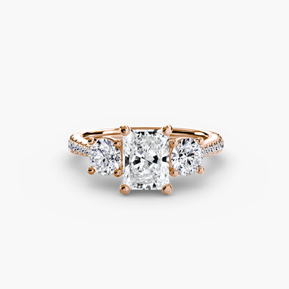 Dazzling Three-Stone diamond ring with Pavé Band