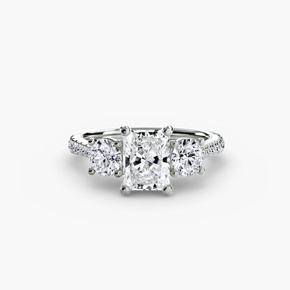 Dazzling Three-Stone diamond ring with Pavé Band