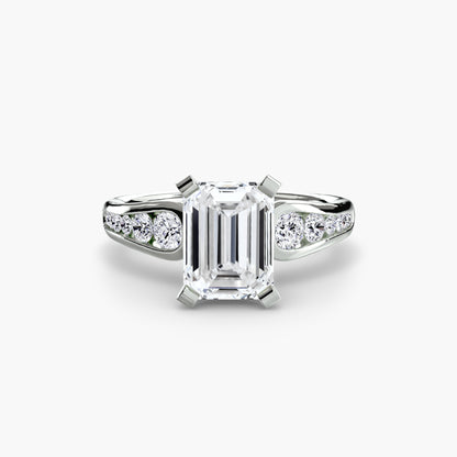 Scintillating Diamond Solitaire ring with Pavé