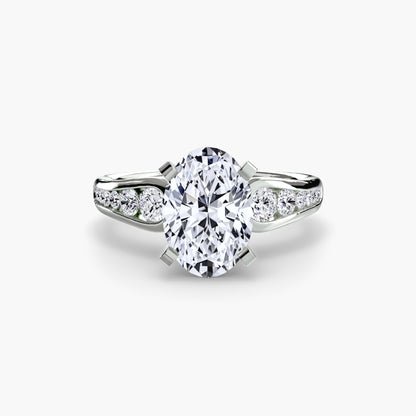 Scintillating Diamond Solitaire ring with Pavé