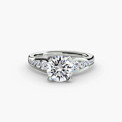 Scintillating Diamond Solitaire ring with Pavé
